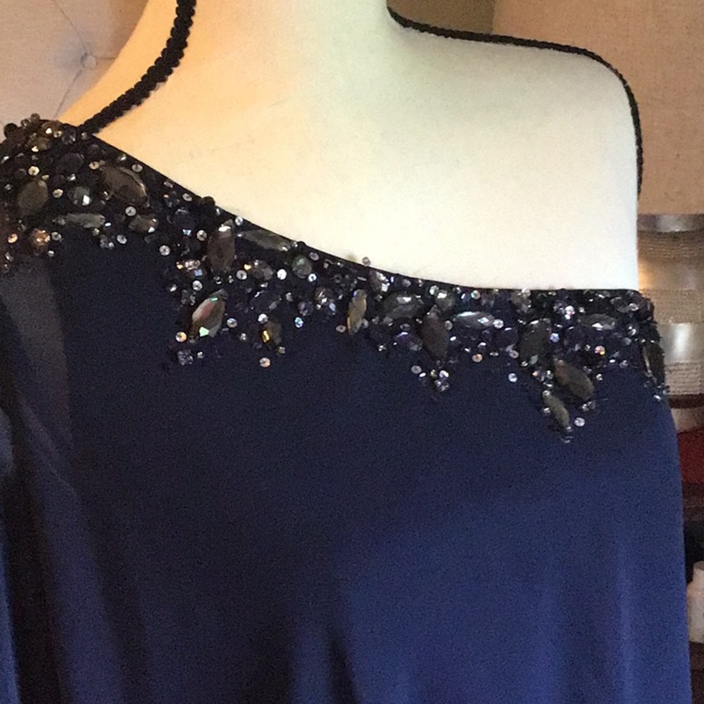 Dress - Picture 6 of 16